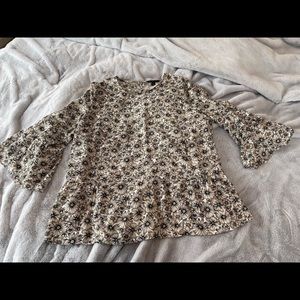 Flower bell sleeve blouse